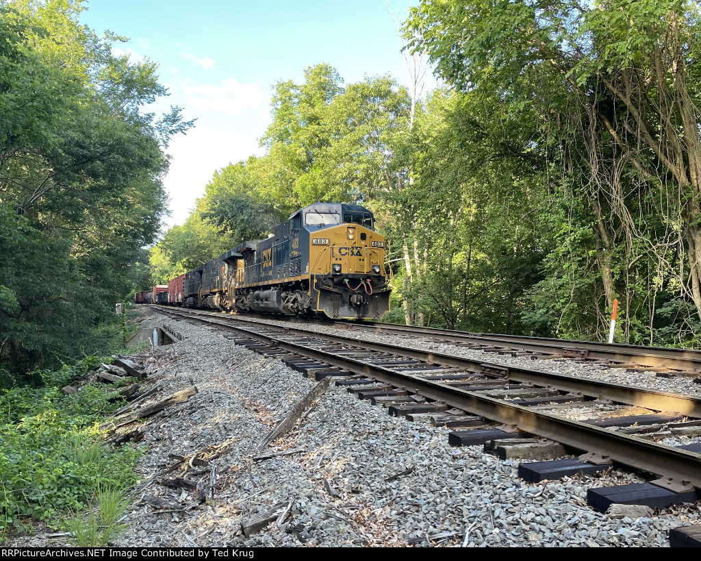 CSX 483, 3106 & 107